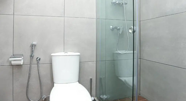 Апартаменты Deluxe Stay Inn Apartments at Saryan Street