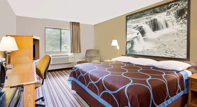 Super 8 by Wyndham Elkins, Buchen Sie Hotel Elkins 