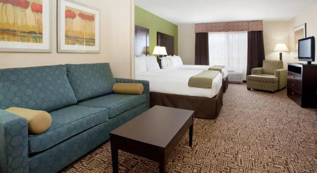 Двухместный люкс Deluxe Holiday Inn Express & Suites Richfield by IHG