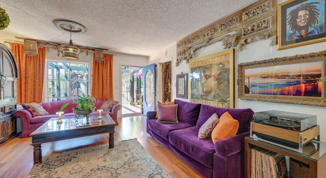 Bohemian Wonderland: Benicia Bungalow w/ Pergola!, Забронировать Дом для отпуска Бениша Область залива Сан-Франциско, рядом с Музей пожарных в Бенишии