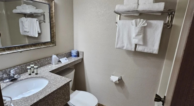 Четырёхместный номер Standard Lodge at Chalk Hill