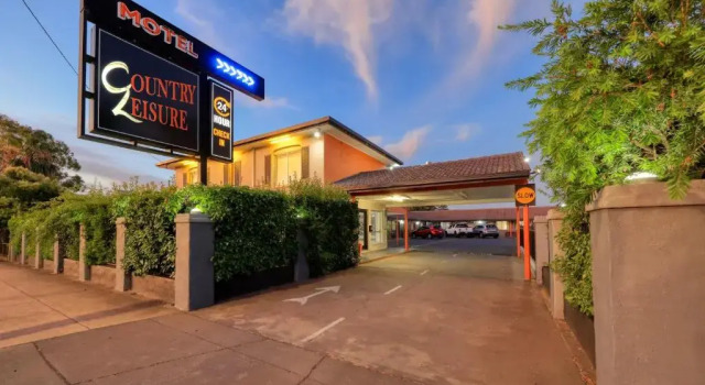 Country Leisure Motor Inn