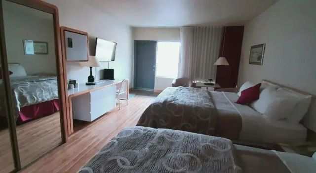Четырёхместный номер Standard Motel Chute des Pères