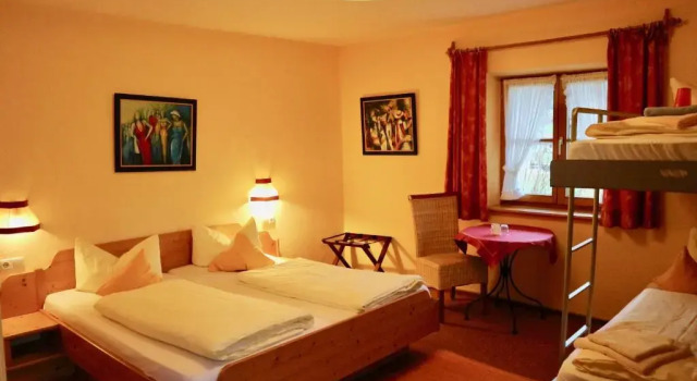 Четырёхместный номер Standard Hotel Waltraud Garni