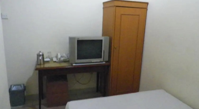 Hotel Lestari Permai, Prenota Hotel Makassar 