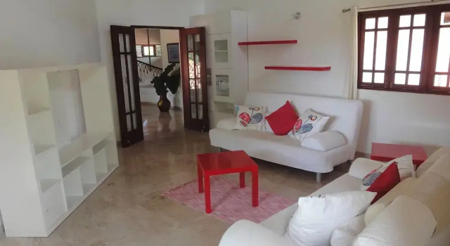 4BR Villa Las Piñas CasadeCampo by ASVR, Book Villa Sommerhuse i La Romana Beaches, Hytte