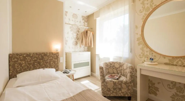 Hotel Ahrbella, Prenota Hotel Bad Neuenahr-Ahrweiler Ahrtal