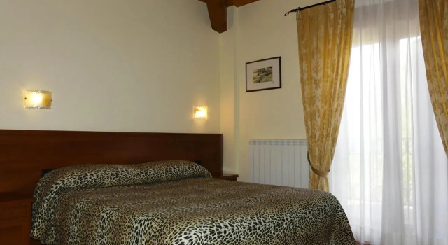 Villa Montotto, Rezerwuj Willa Wille w Marche, Willa