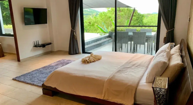 Вилла Luxury Apartment Villa Sanctuary With Private Pool
