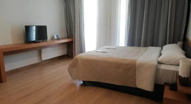 Четырёхместный номер Classic Orbi palace room 210