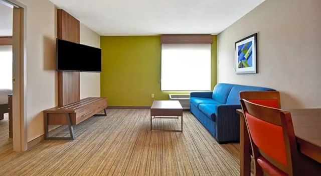 Двухместный номер Standard c 1 комнатой Holiday Inn Express Newport North - Middletown by IHG