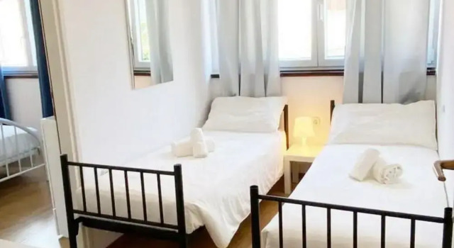 Charming Apartment With Garden, Забронировать Апартаменты/квартира Отели в центре Фунтана, в центре