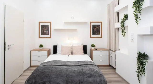 Апартаменты Extra central - NEW - Charming Studio