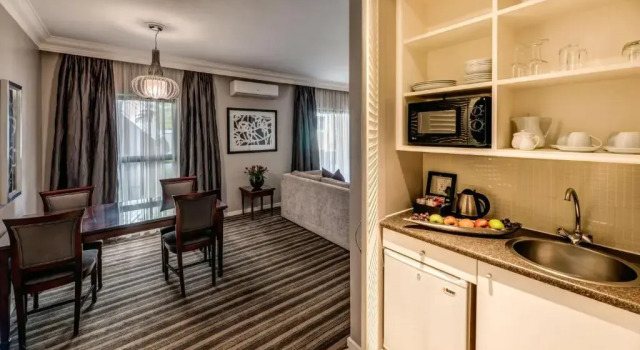 Люкс c 1 комнатой Southern Sun Katherine Street