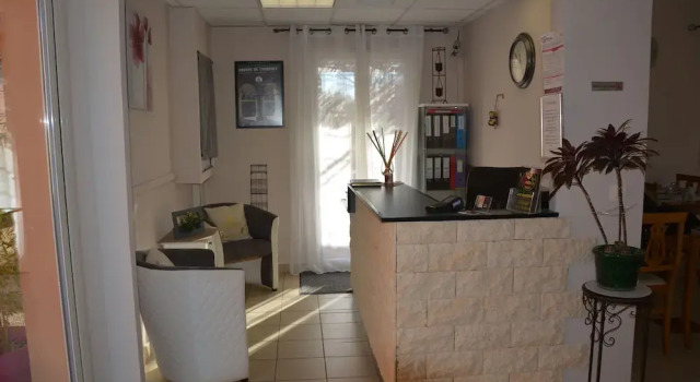 Le Clos des Médiévales, Prenota Bed & breakfast Hotel a Alvernia con parcheggio, Parcheggio