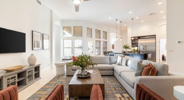 Ambrosia by Avantstay 7 BR Oasis w/ Pool & Outdoor Bar, Book Feriehus Desert View Scottsdale