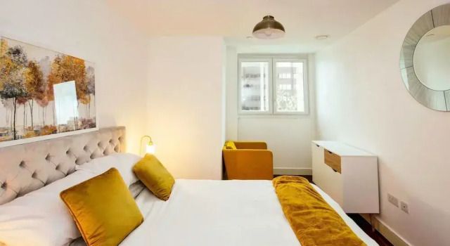 Lovely 2 Bed Apartment in Birmingham, Забронировать Апартаменты/квартира Отели Бирмингема с парковкой, рядом с Океанариум «Национальный центр морской жизни», Парковка