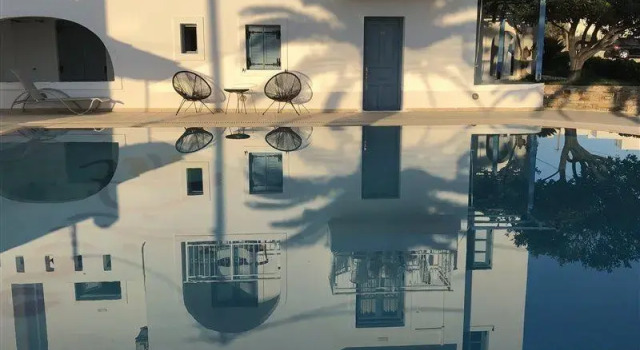 Dilino Hotel Studios