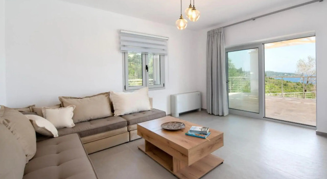 Vasiliki Villa - Charming 4 BR Villa With Pool and sea Views