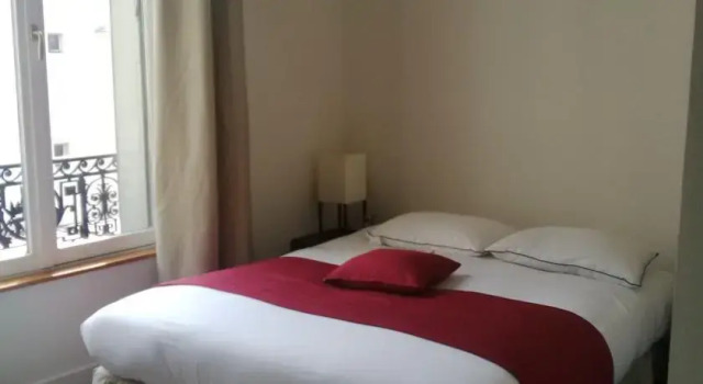 Bridgestreet Champs Elysées Deluxe Residence Apartments, Забронировать Апартаменты/квартира 8-й округ: Елисейские поля Париж, рядом с Мост Александра III