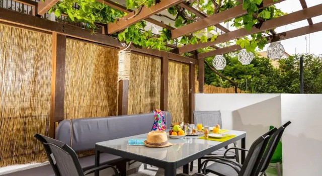 Апартаменты Deluxe Lefka Hotel & Apartments