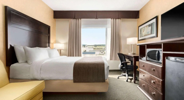 Двухместный номер Standard Days Inn by Wyndham Cranbrook Conference Centre