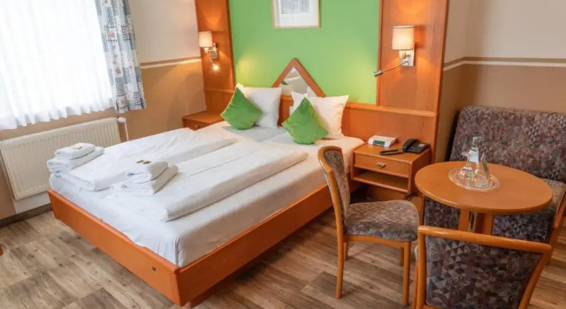 Parkhotel Neustadt Garni, Prenota Hotel Neustadt 