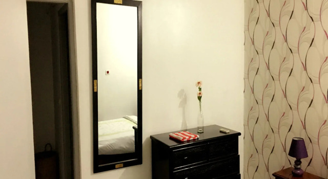 Résidence Bimbois, Boek Appartement Hotels in Abidjan met parkeren, Parkeren