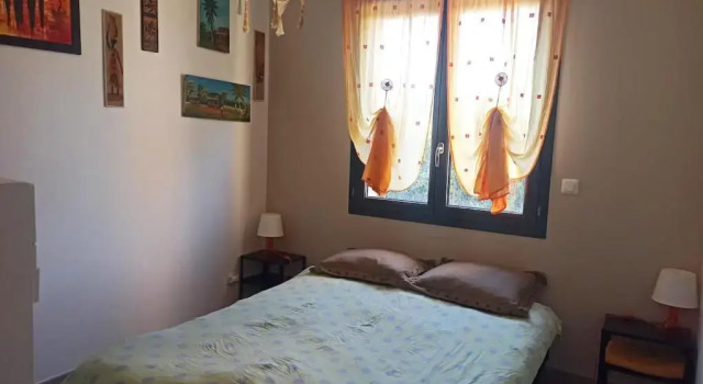 Bioty'Provence - chambre et SDB privées - à 4km de l'Isle sur la Sorgue - accès de 18h à 10h, Prenota Hotel Hotel a Alvernia con parcheggio, Parcheggio