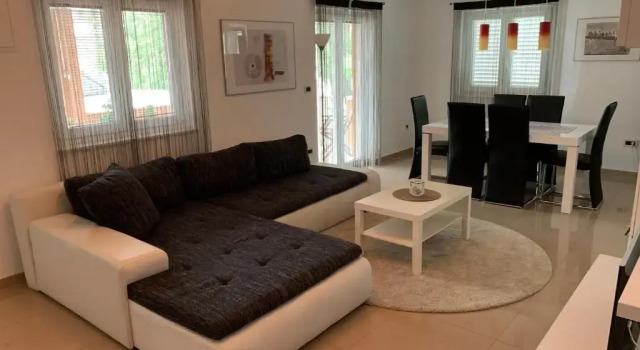 Apartment Leonardo, Забронировать Апартаменты/квартира Отели Биоград-на-Мору с парковкой, рядом с Kornati Marina, Парковка