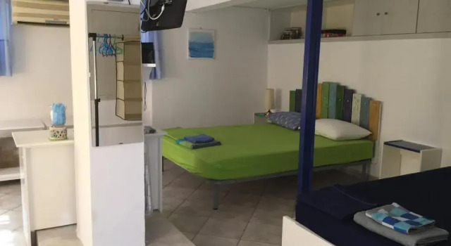 Студия studio in old town of Mytilene