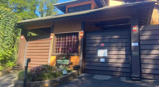 Apartamento maravilhoso no Condomínio KnorrVille em Gramado!, Забронировать Апартаменты/квартира Грамаду Serra Nevada, рядом с Gramado Bus Station