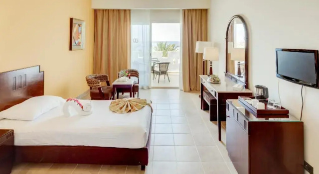 Одноместный номер Standard с видом на море Coral Sun Beach