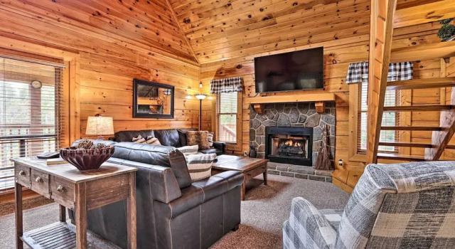 Homey Sevierville Cabin w/ Deck Near Pigeon Forge!, 预订 酒店 赛维尔维尔 Great Smoky Mountains