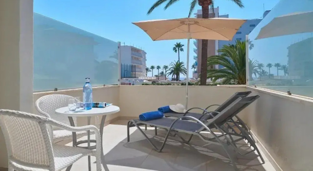 Двухместный номер Standard с балконом Hotel Girasol