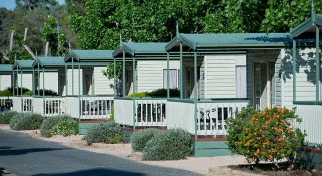 Номер Deluxe Berri Riverside Holiday Park