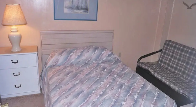 Seatime 201N 1 Br condo by RedAwning