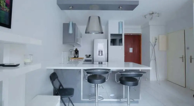 Newly Renovated Apartment: 6th District, Забронировать Апартаменты/квартира 06. Парк-де-ла-Тет Лион, рядом с Станция метро Saxe-Gambetta