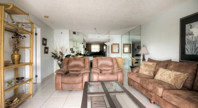 Le Frontenac 413 by Go Florida Condo Sunny Isles, Varaa Hotelli Hotellit Miami Beach uima-altaalla, Uima-allas