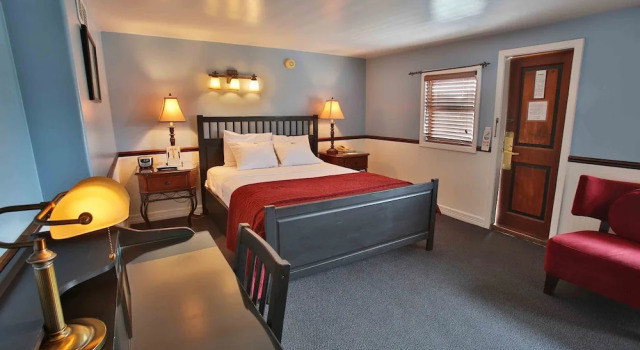 Номер Standard с видом на город Delta King Hotel