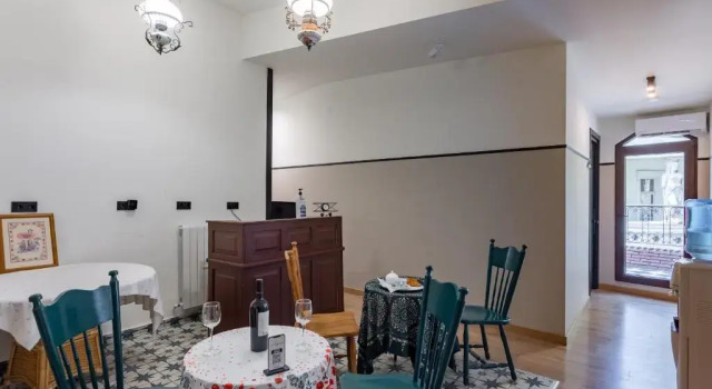 Одноместный номер Deluxe с балконом Shota Rustaveli Aparthotel