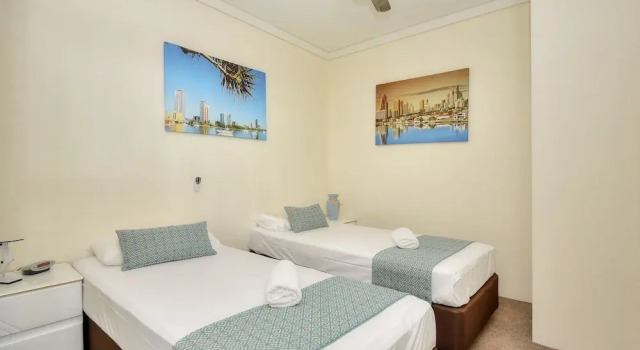 Beachfront Resort 2 Bedroom High Floor