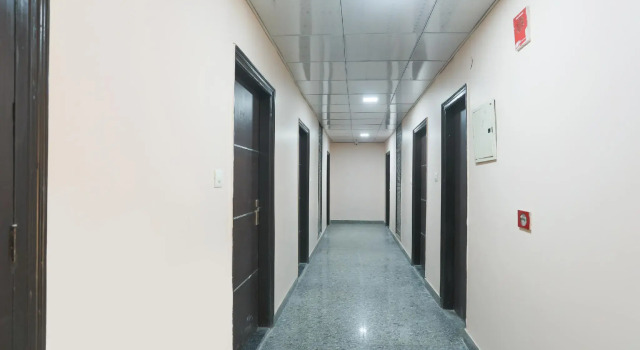 Capital O 42705 Hotel Abhinandan Palace