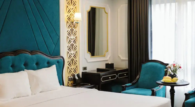 Номер Luxury Hồng Vận Hotel