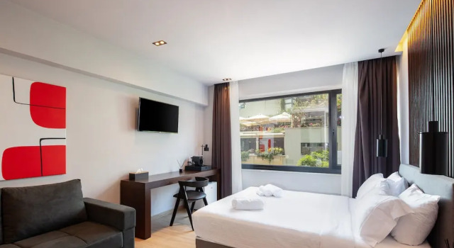 Номер семейный Deluxe с видом на город Athens Tower