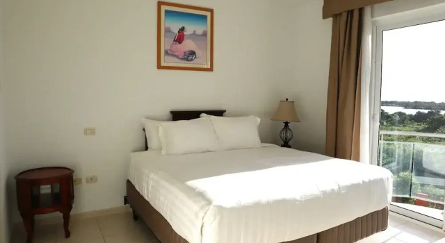 Captivating 2-bed Apartment in Maho