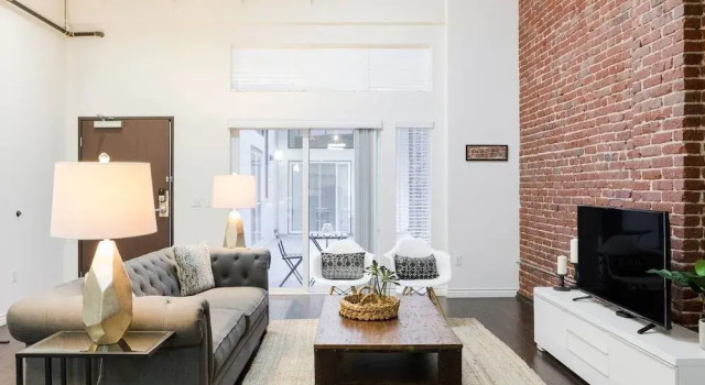 Explore Downtown From A Debonair Urban Loft