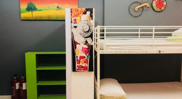 Hi Backpackers - Hong Kong Hostel Group, Buchen Sie Hostel Hostels in Hong Kong, in der Nähe von Midtown, Hostel