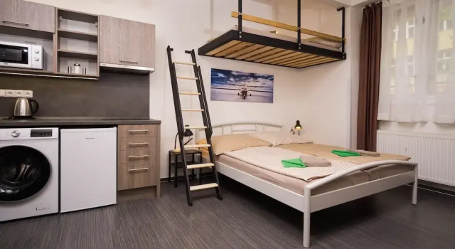 Студия Classic Flying Bed Apartment close to Prague Castle and Airport