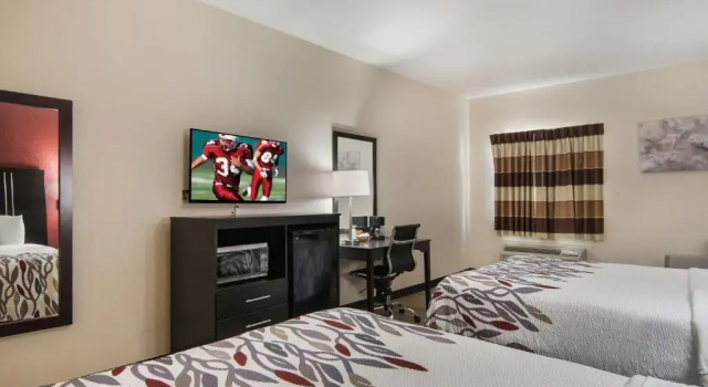 Четырёхместный номер Superior Red Roof Inn Fort Worth – Saginaw